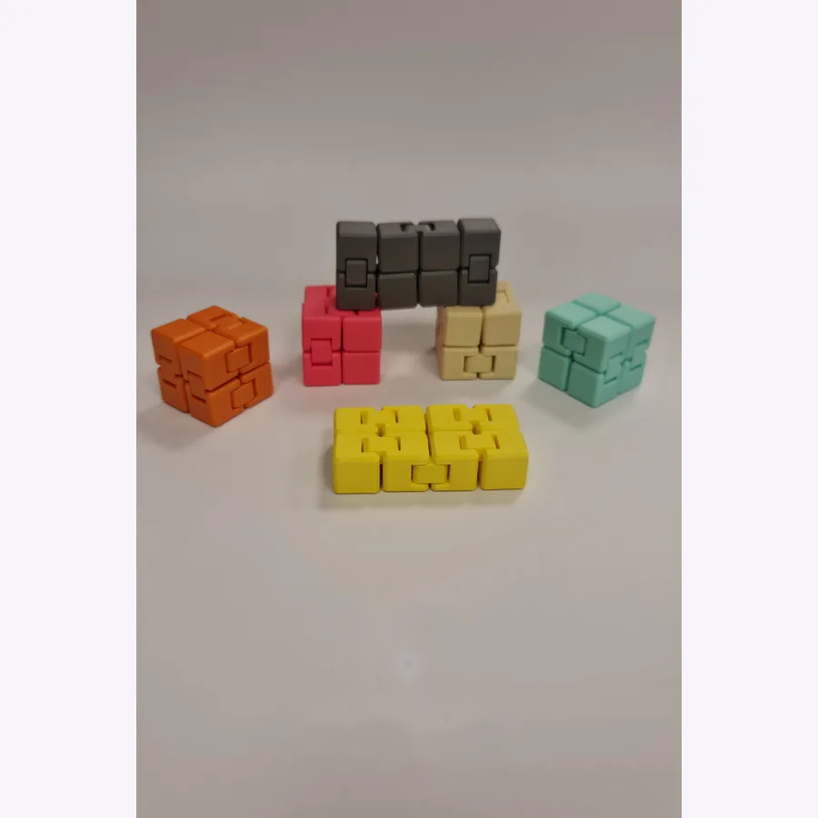 Renkli Sonsuzluk Küp 8cm ürün görseli